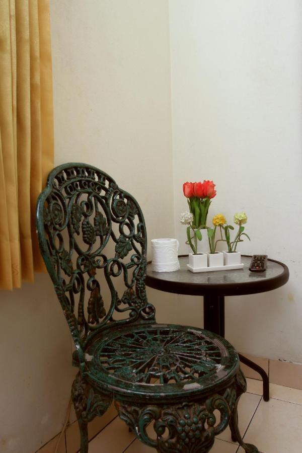 Unique Guesthouse Bandung Exterior foto